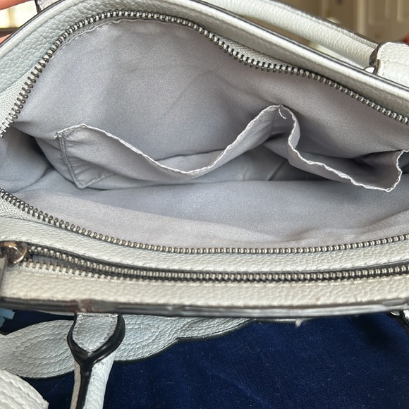 Purse - Picture 5 of 9